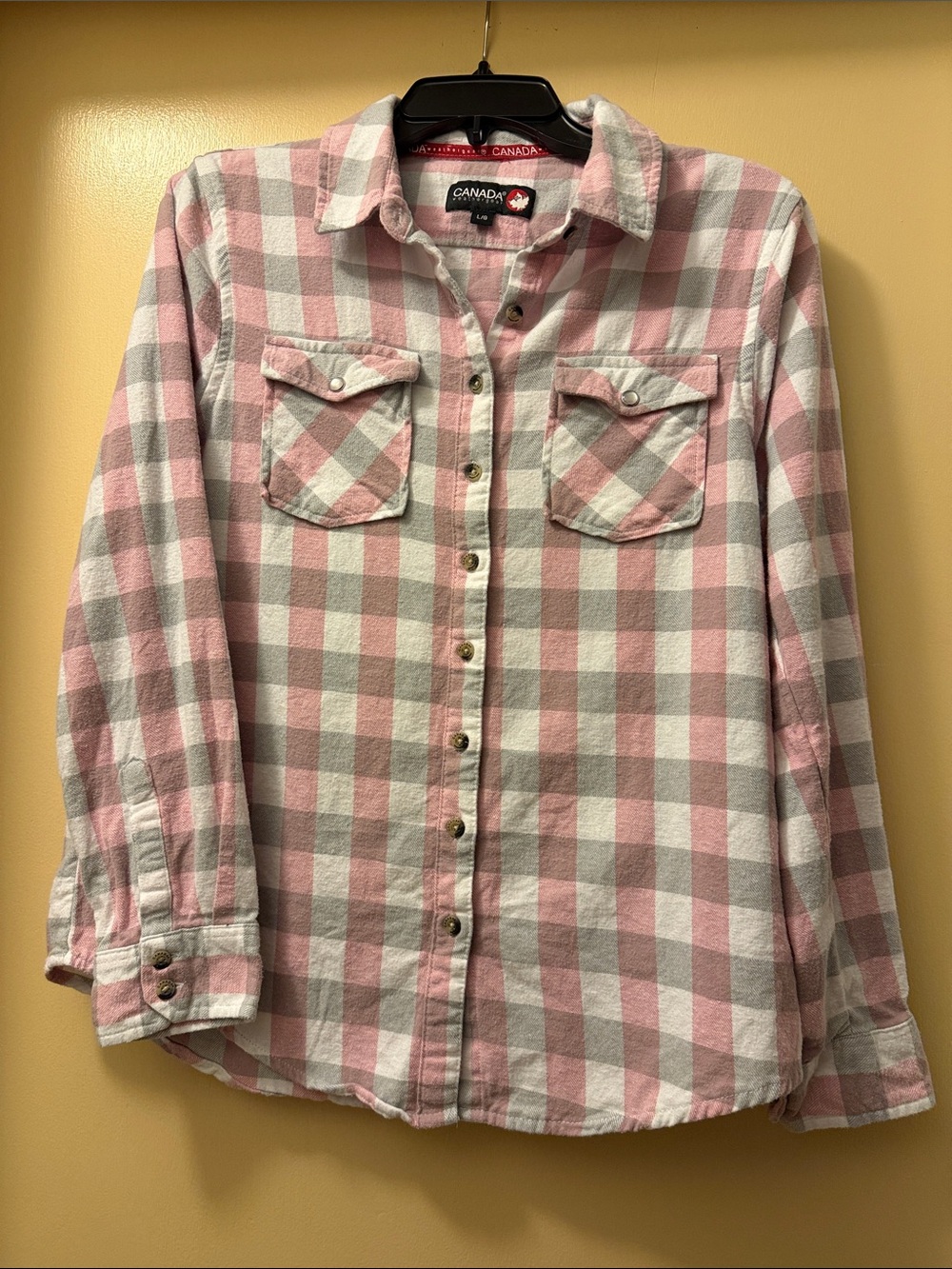Official Canada Weather Gear Women’s Double Pocket Flannel Shirt - NWOT
